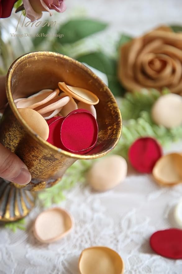 Floroom 300pcs Rose Petals Red Gold Faux Silk Flower Petals for Wedding Flower Girl Basket Aisle Scatter Cake Sweetheart Table Centerpieces Party Confetti Bridal Shower Romantic Night Decoration