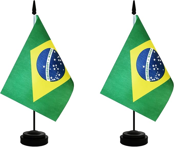 2 Pack Brazil Desk Flag, Brazilian Table Office Flag with Solid Pole and Stand Base, International Country Flag, Festival Celebration, Classroom Meeting Desktop Decoration (Brazil)