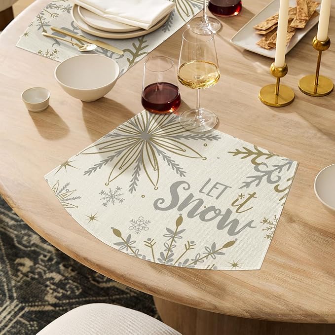 Artoid Mode Christmas Snowflakes Wedge Shape Placemats for Round Table Set of 4, Let it Snow Winter Winter Seasonal Kitchen Dining Table Decoration for Indoor Party Home