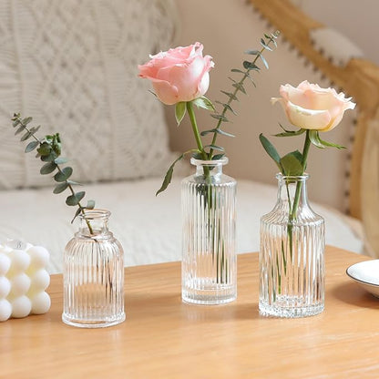 ComSaf Glass Bud Vases Set of 3, Small Flower Vases in Bulk, Mini Ribbed Vases for Centerpieces, Clear Vintage Vase for Table Decorations, Wedding, Party, Receptions, Home Decor (Different Sizes)