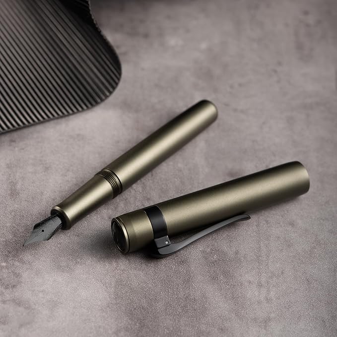Hongdian M2 Black Forest Mini Fountain Pen, Fine Soft Nib & Sleek Shape Aluminium Short Pocket Travel Pen (Army Green)