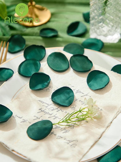 Alecono 600Pcs Silk Rose Petals, Fake Dark Green Petals for Wedding Proposal Flower Girl Basket, Flower Petals to Throw at Wedding Birthday Party Decoration
