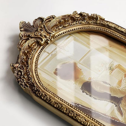 Cuspin 5x7 Gold Picture Frame, Vintage Gold Ornate Resin Photo Frame with Glass Front for Tabletop and Wall Mounting, Antique Picture Frames Photo Gallery for Home Office Decor