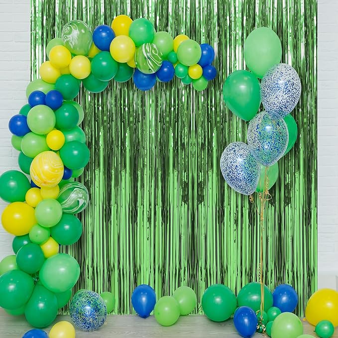 Crosize 2 Pack 3.3 x 9.9 ft Green Foil Fringe Backdrop Curtain, Streamer Backdrop Curtains, Streamers Birthday Party Decorations, Tinsel Curtain for Parties, Galentines Decor, Preppy, Photo Booth